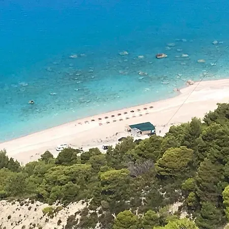 The White House Above Egremni Holiday home