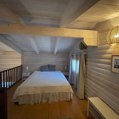 Holiday home The White House Above Egremni *