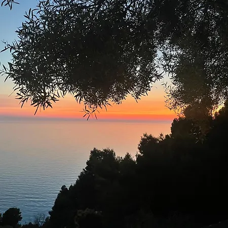 The White House Above Egremni Holiday home