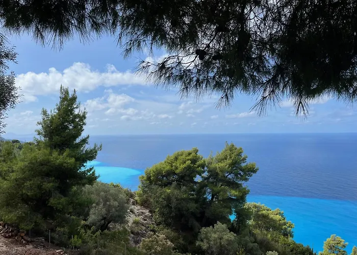 Σπίτι διακοπών The White House Above Egremni *