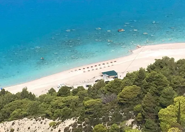 The White House Above Egremni Σπίτι διακοπών