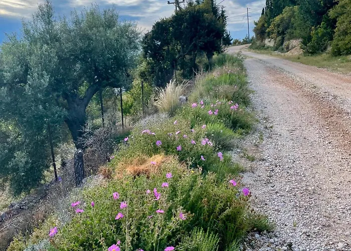 The White House Above Egremni *